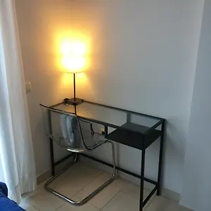 https://apartamentos-el-palo.1costadelsol.com